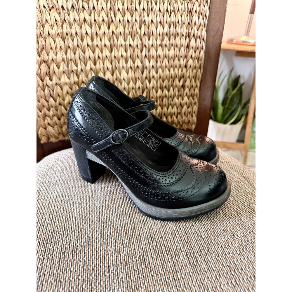 Vintage Dr. Martens Orla Mary Jane Heels Black Leather 90s Grunge EU 37 US 6 - Picture 3 of 7